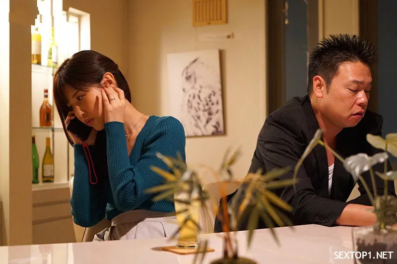 ông xã yếu, người vợ tìm đến cô bạn gái củ